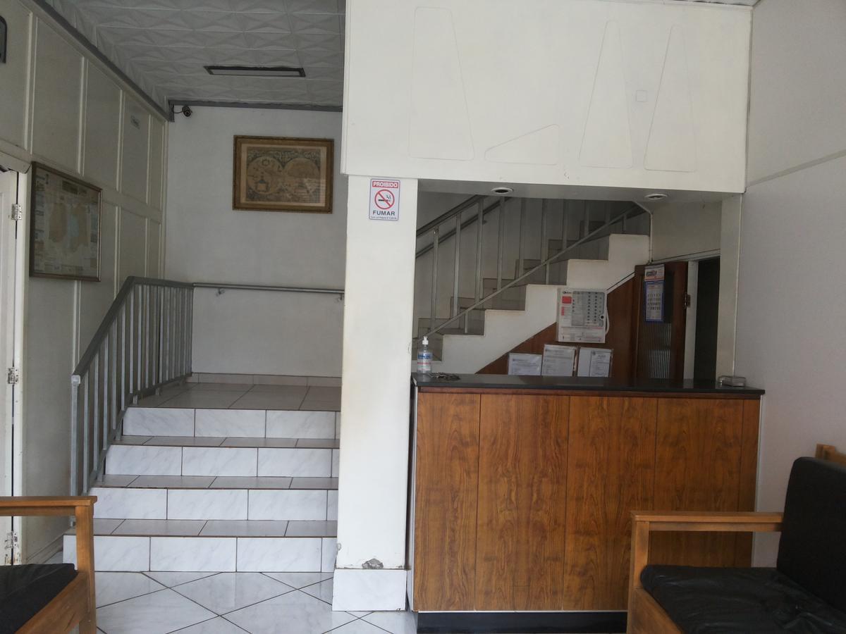 Hotel Pinotti กูริชิบานุส ภายนอก รูปภาพ